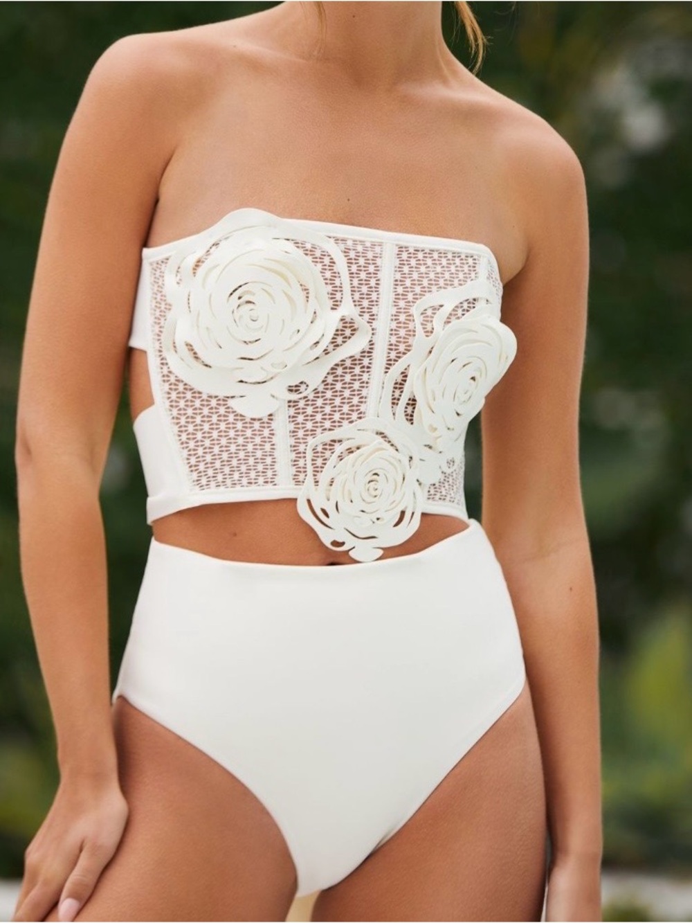 Bahía Maria White Floral Cutout Strapless Bikini top